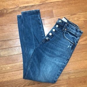 Hi- rise skinny jeans, Abercrombie and Fitch.